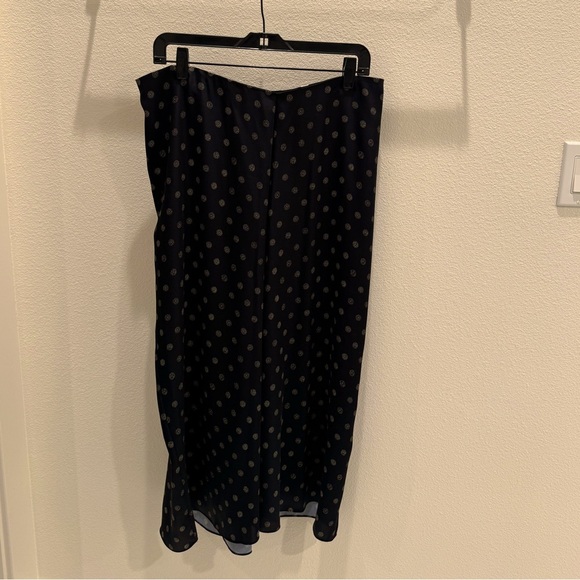 Vince. silky black and tan Skirt size 12 - Picture 5 of 5
